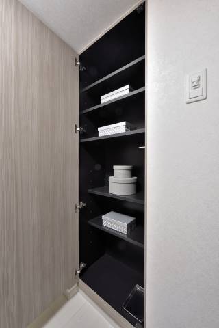 玄関収納もたっぷりでいいですね。