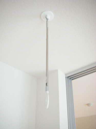 便利な室内物干し付きです。