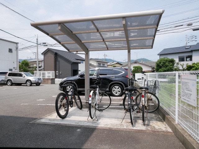 駐輪場も完備してます。