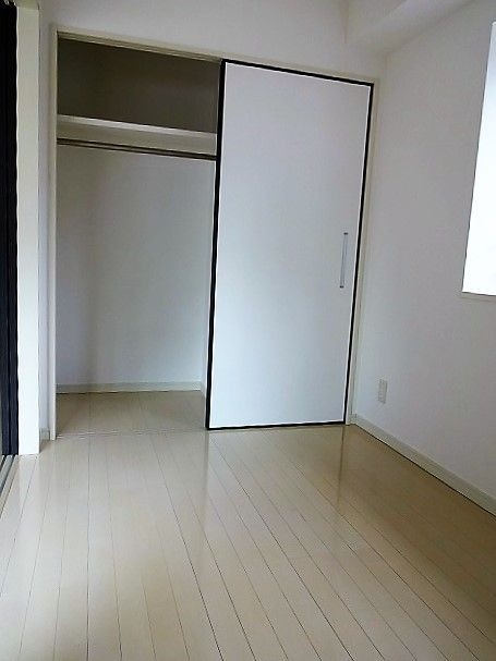 寝室にぴったりの洋室です