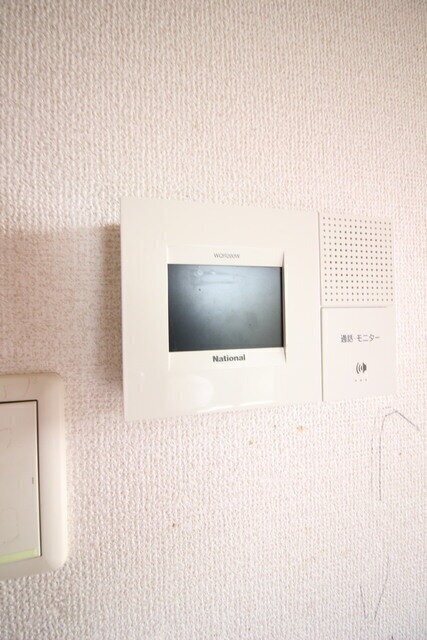 モニター付きインターホンで安心です