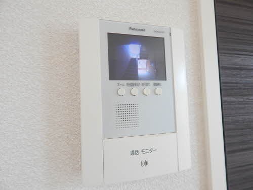 モニター付きインターホンで安心です