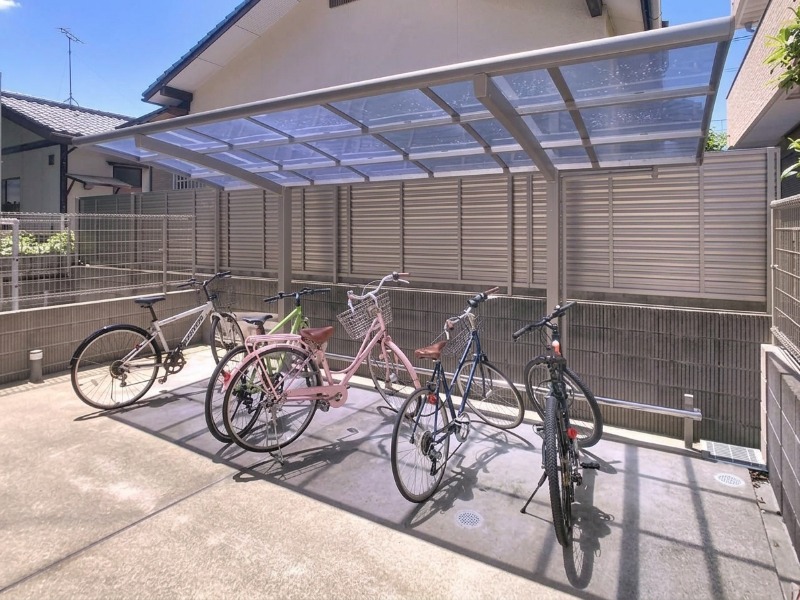 自転車置き場はこちら