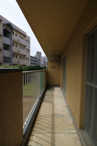 洗濯物はこちらへ。