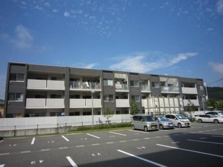 敷地内駐車場空きあります！