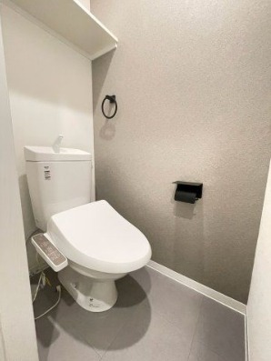 ウオシュレット付きです