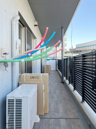 天気の良い日の洗濯物はこちらでされてください