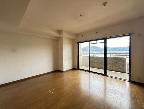 家具の配置がしやすいお部屋です。