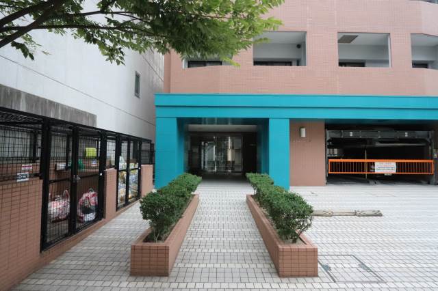 緑豊かなエントランス