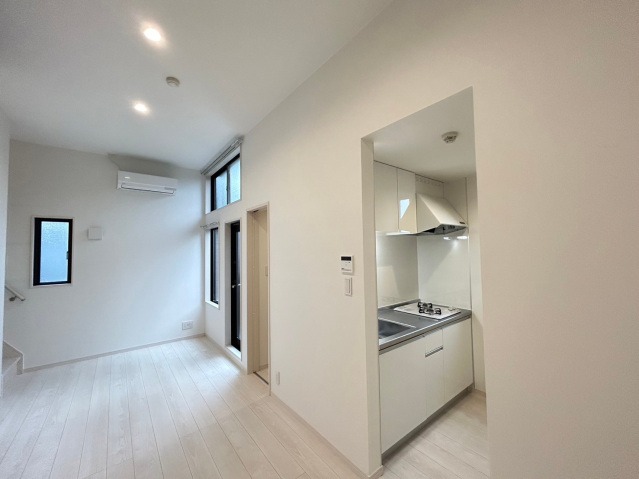 広々とした明るいお部屋です。