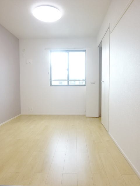寝室にいかがでしょうか。