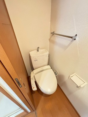 温水洗浄便座付きです