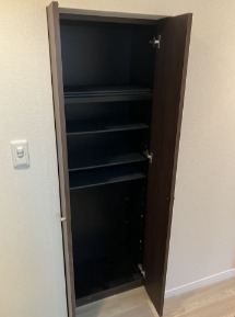 沢山の靴が収納できるシューズボックスです