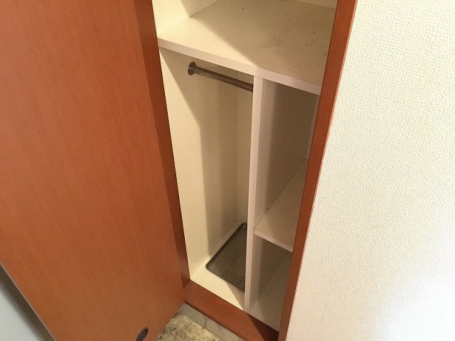 傘置きまでついたシューズボックス