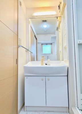 お出かけ前の身支度はこちらで