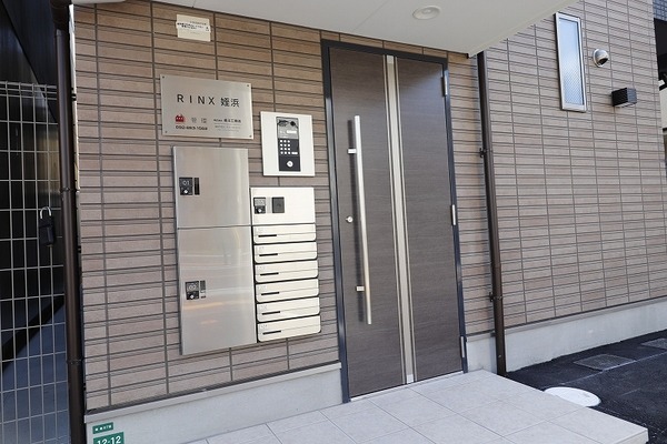 オートロックの入り口で安心です