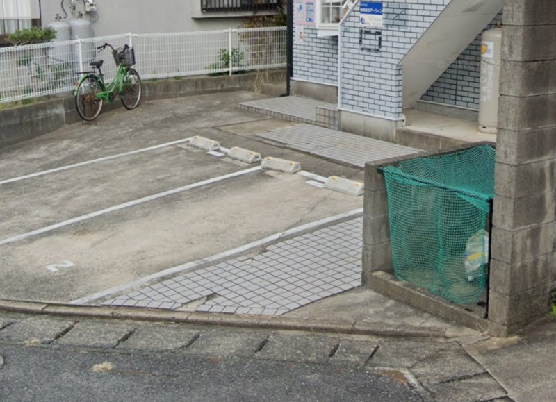 共用のゴミ置き場があります