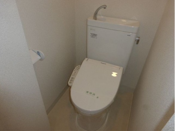 温水洗浄便座付きです
