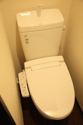 温水洗浄便座付きです