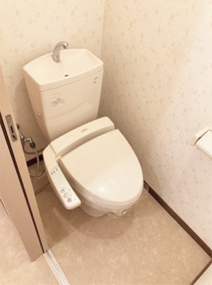 温水洗浄便座付きです