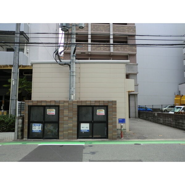 ごみ置き場はこちらです