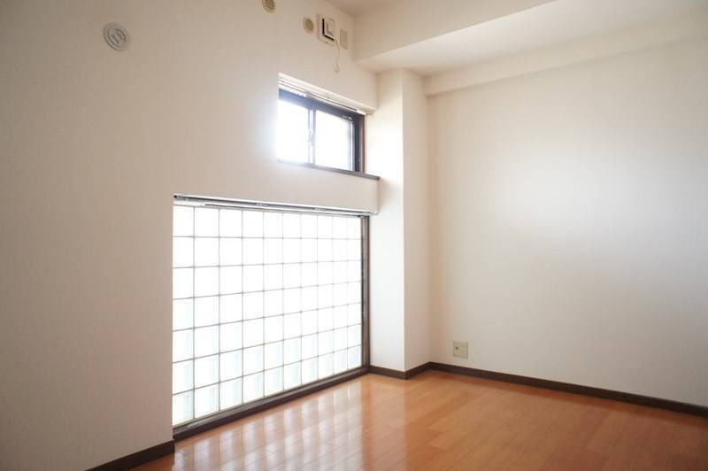 日当たりのいいあかるいお部屋