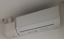 エアコン付きで一年中快適に過ごせます。