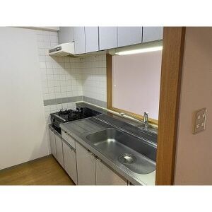 こちらでお料理をお楽しみ下さい