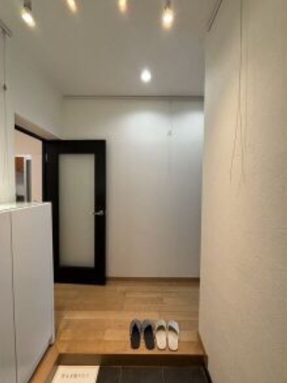 あかるい玄関でお出迎え