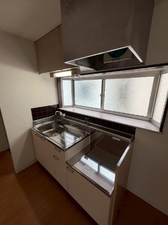 こちらでお料理をお楽しみ下さい