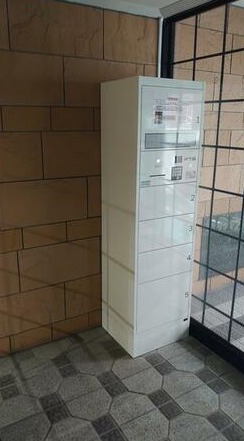 宅配ボックス付きです。