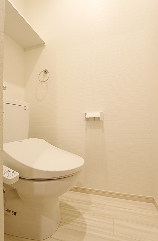 清潔感のあるトイレです