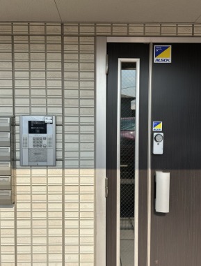 オートロック付きで安心ですね。