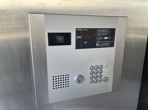 オートロック付きで女性の方も安心です