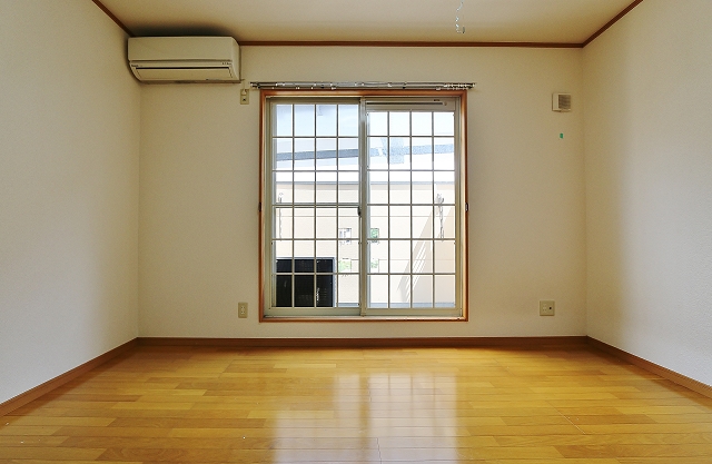 大きな窓で日当たりも良好です