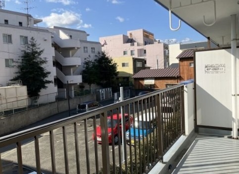 洗濯物はこちらへどうぞ。