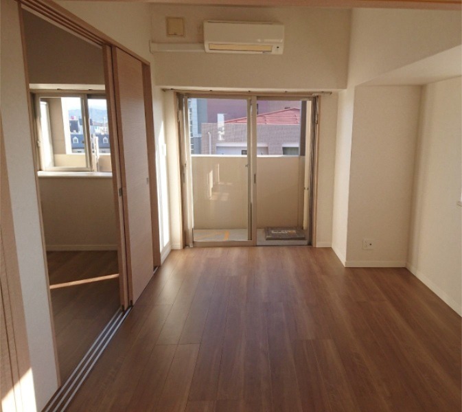 2面彩光で明るいお部屋です