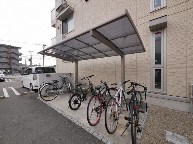 駐輪場もあります。