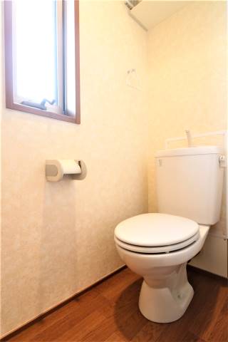 清潔感のあるトイレです