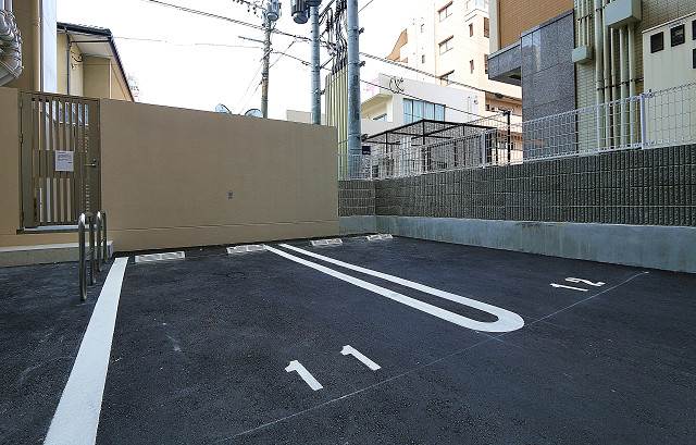 敷地内駐車場完備