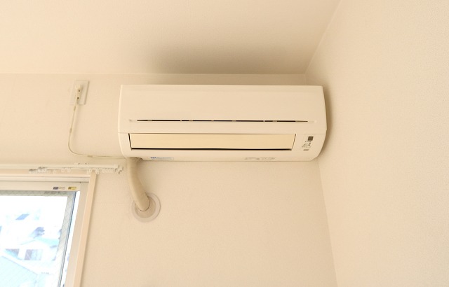 エアコン完備で年中快適に過ごせます