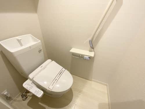 温水洗浄便座付きです
