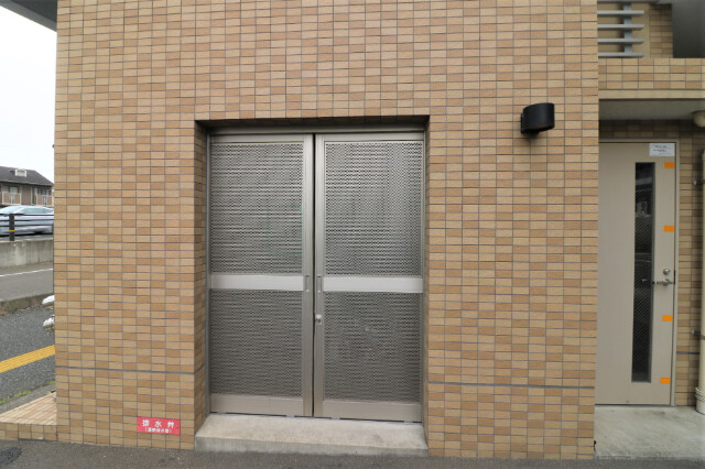 敷地内・建物