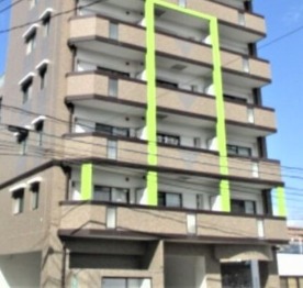 建物の入り口はこちら