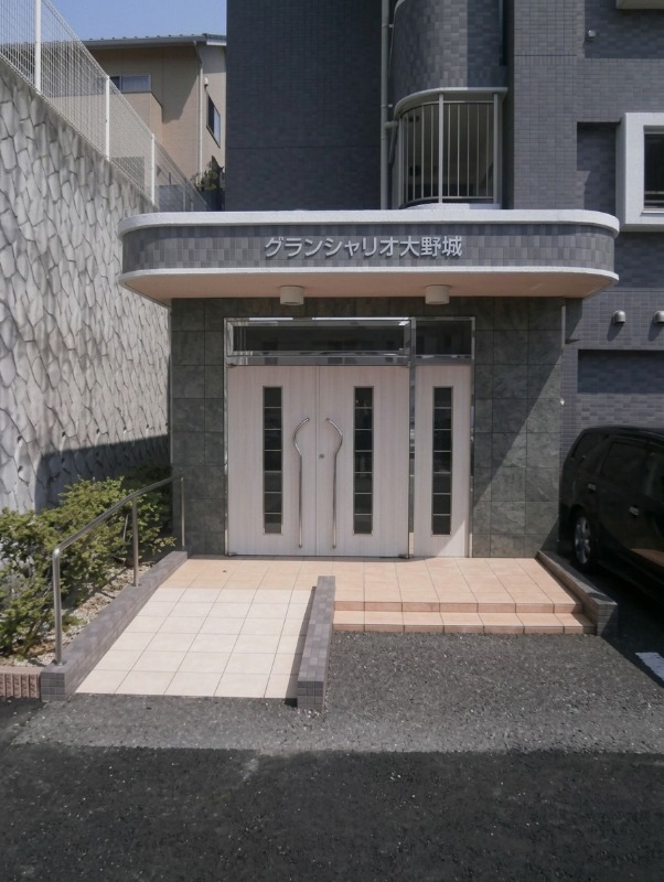 オシャレなエントランスです