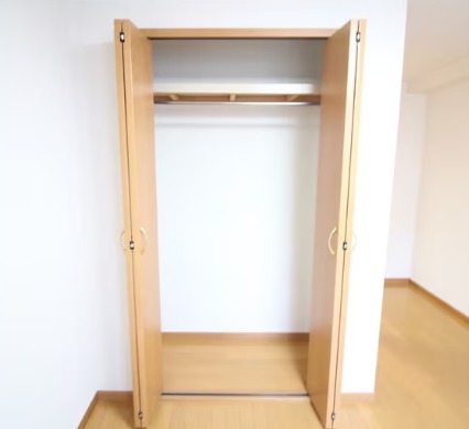お洋服が多い方でも安心の収納力