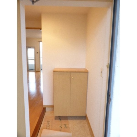 荷物があっても窮屈感を感じないですね