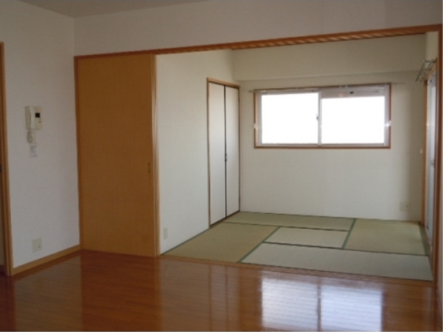 子供部屋、寝室にピッタリのお部屋になっております