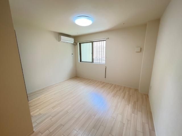 家具の配置がしやすいお部屋です。