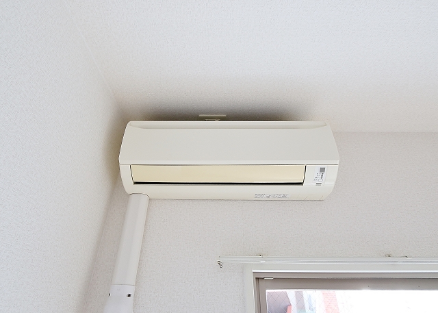 エアコン付きで一年中快適に過ごせます